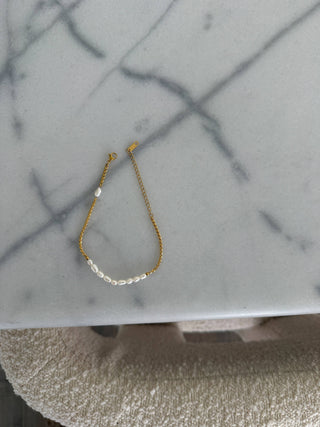 Lily Anklet by Chansuttpearls