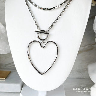 Raelynn silver heart necklace