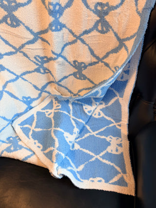 Blue & Cream bow blanket