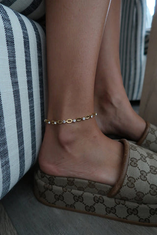 Chansuttpearls Cleo Anklet, Gold Finish